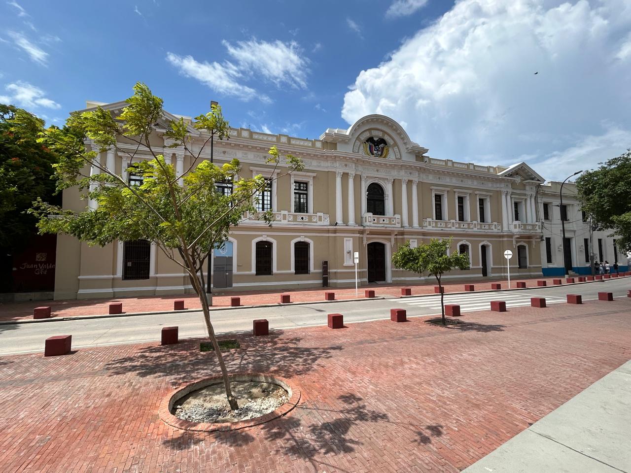 Alcaldías, parques y bibliotecas